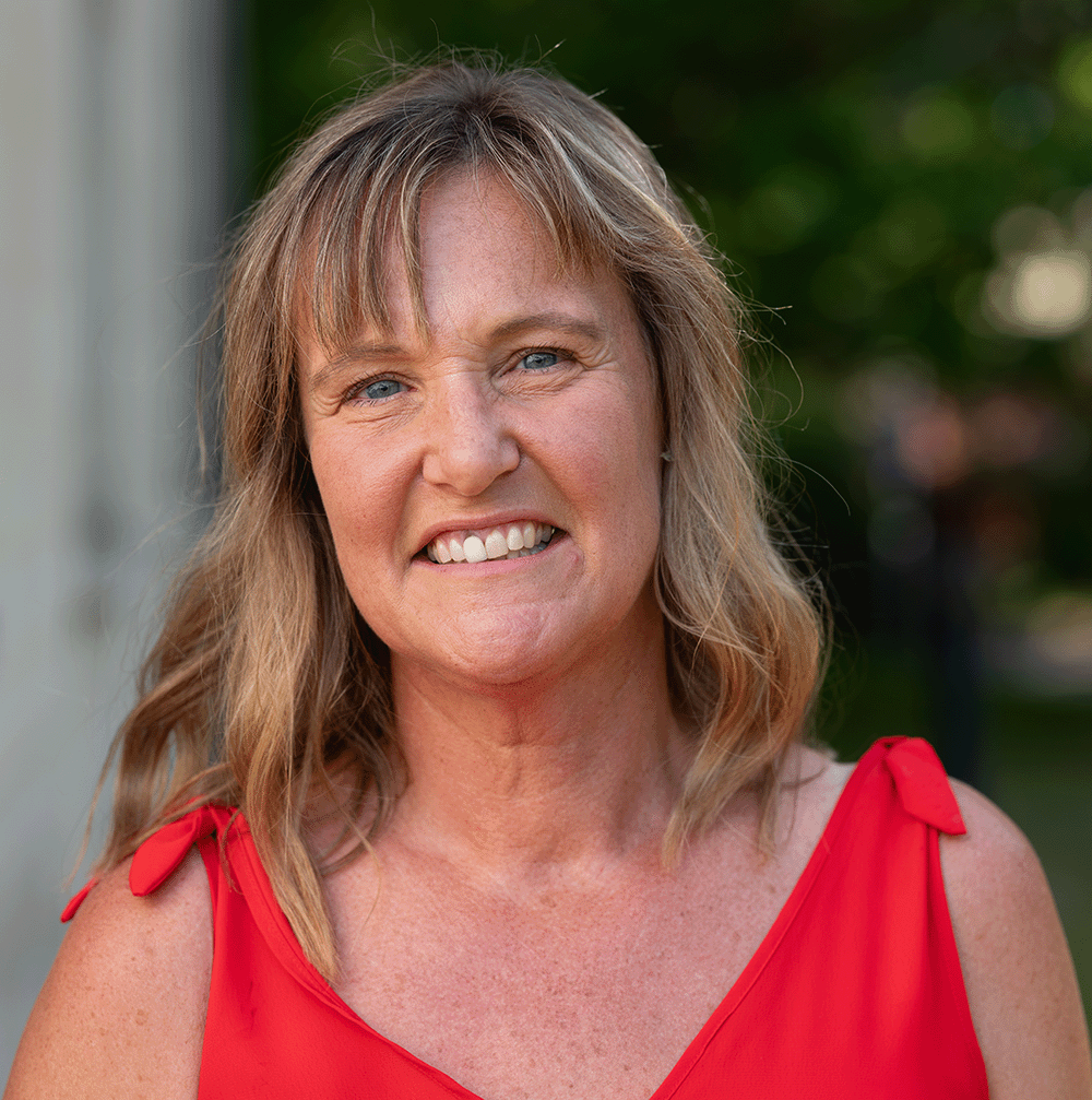 headshot of Wendy Davey